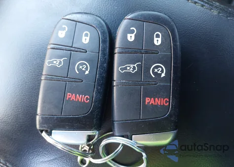 2019 Jeep Grand Cherokee Limited X 4X4 z USA, uszkodzony, nr VIN 1C4RJFBG5KC800425